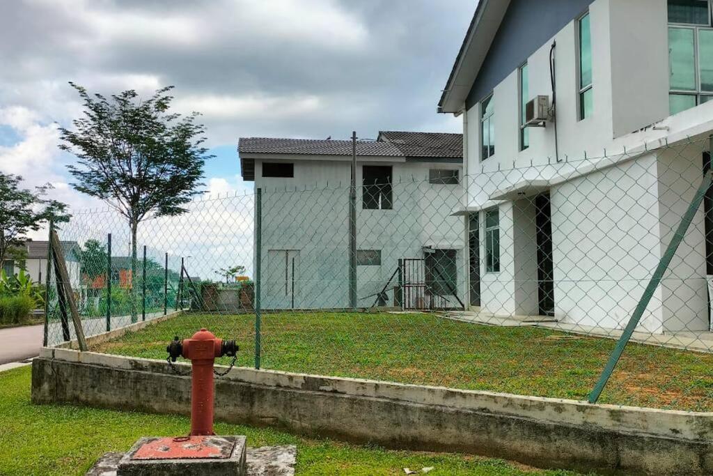 Iris 55 Corner Lot House Spacious Outdoor With Wi-Fi Johor Bahru Exterior foto