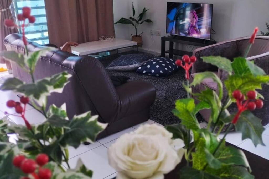 Iris 55 Corner Lot House Spacious Outdoor With Wi-Fi Johor Bahru Exterior foto